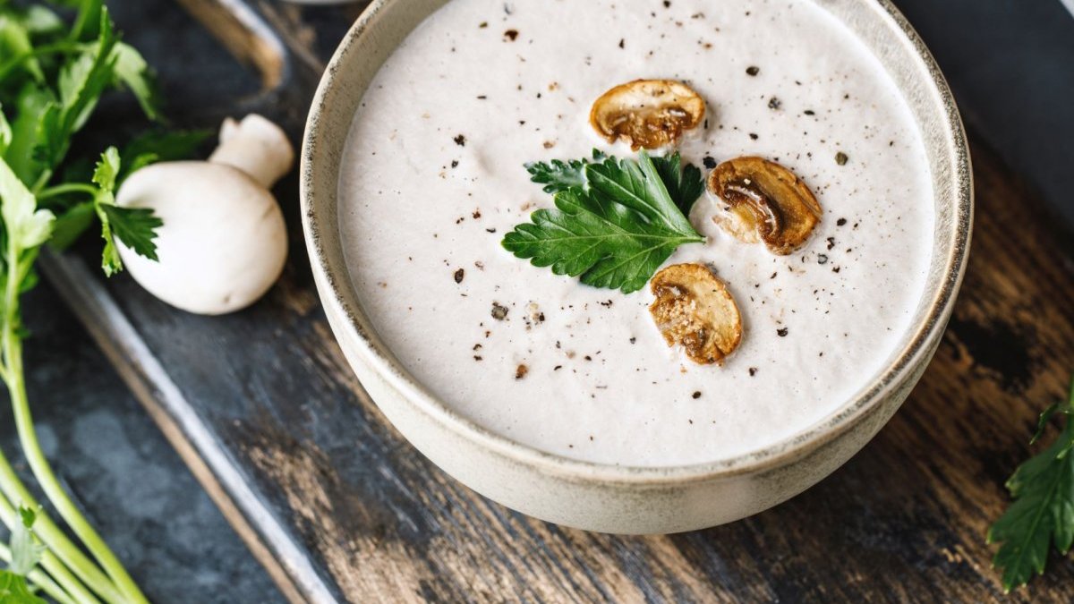 Crème de champignons sauvages et d’huîtres