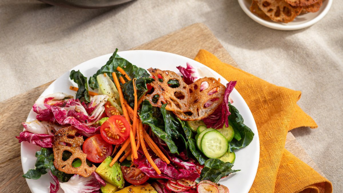 Salade occidentale avec assaisonnement oriental